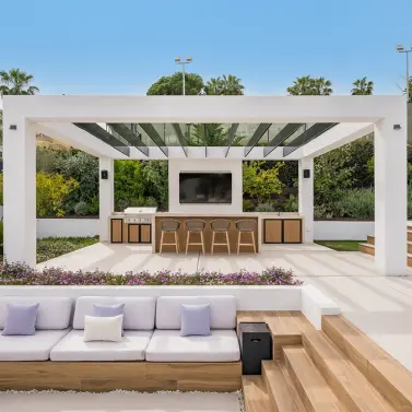 Venta de villa independiente en Nueva Andalucía