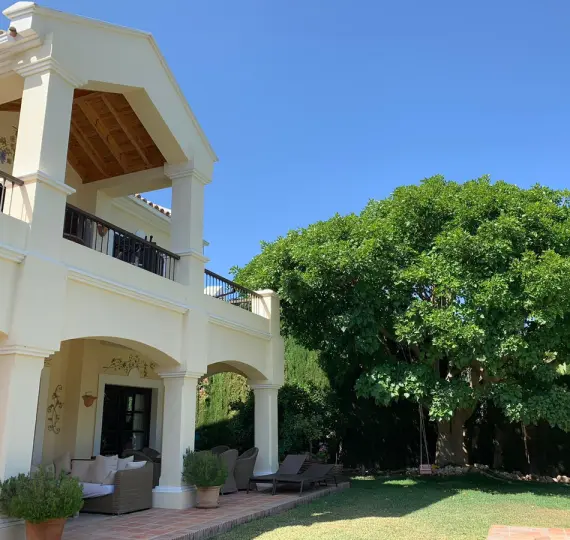 Villa independiente R3761173