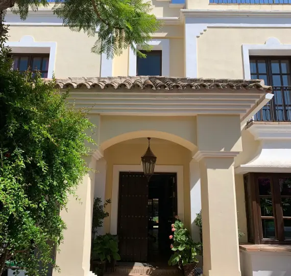 Villa independiente R3761173