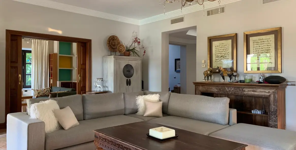 Long-term rent of detached villa in Sierra Blanca 11