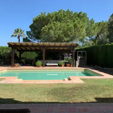 Long-term rent of detached villa in Sierra Blanca