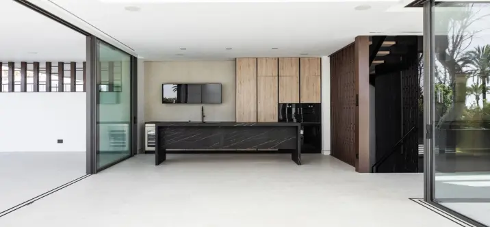 Semi-detached house R4295473 2