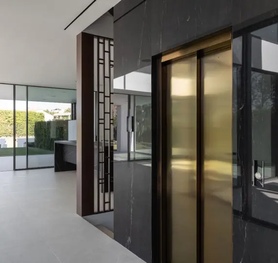 Semi-detached house R4295473