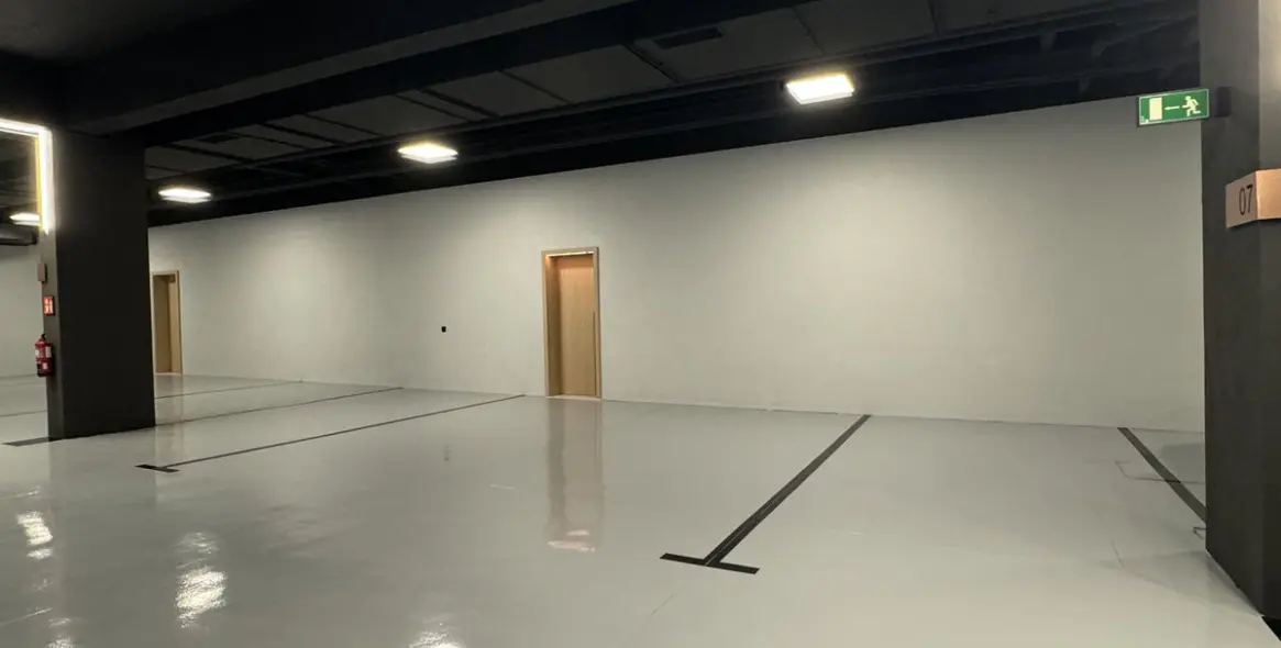 Продажа дома на две семьи в The Golden Mile 23