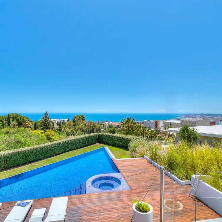 Venta de villa independiente en Fuengirola