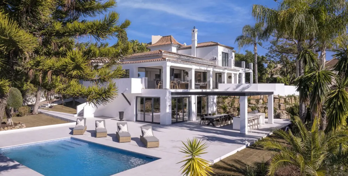 Продажа  отдельно стоящей виллы в El Paraiso 3