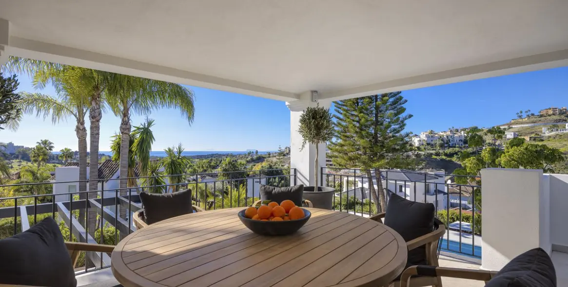 Продажа  отдельно стоящей виллы в El Paraiso 18