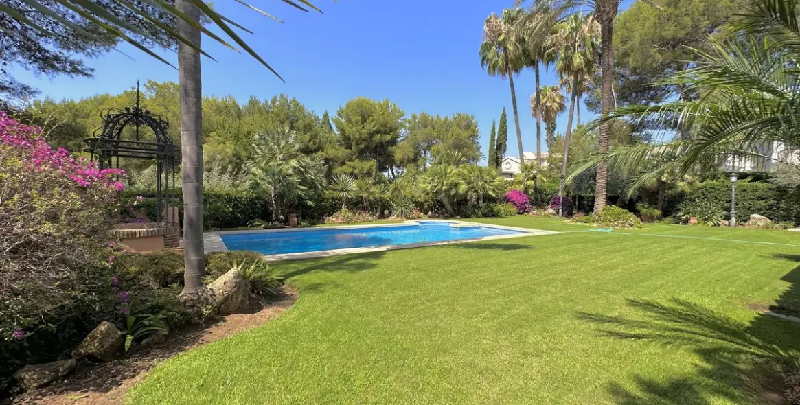 Продажа  отдельно стоящей виллы в The Golden Mile 3