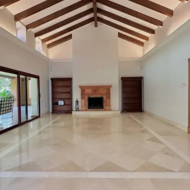 Продажа  отдельно стоящей виллы в The Golden Mile