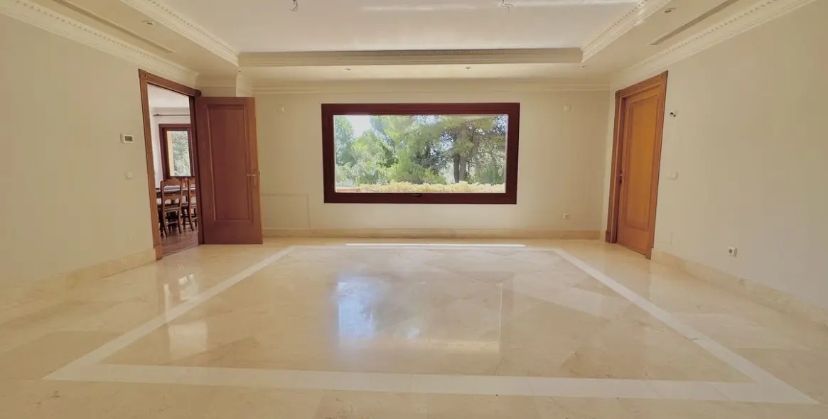 Продажа  отдельно стоящей виллы в The Golden Mile 8