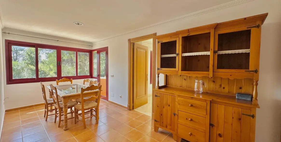 Продажа  отдельно стоящей виллы в The Golden Mile 18