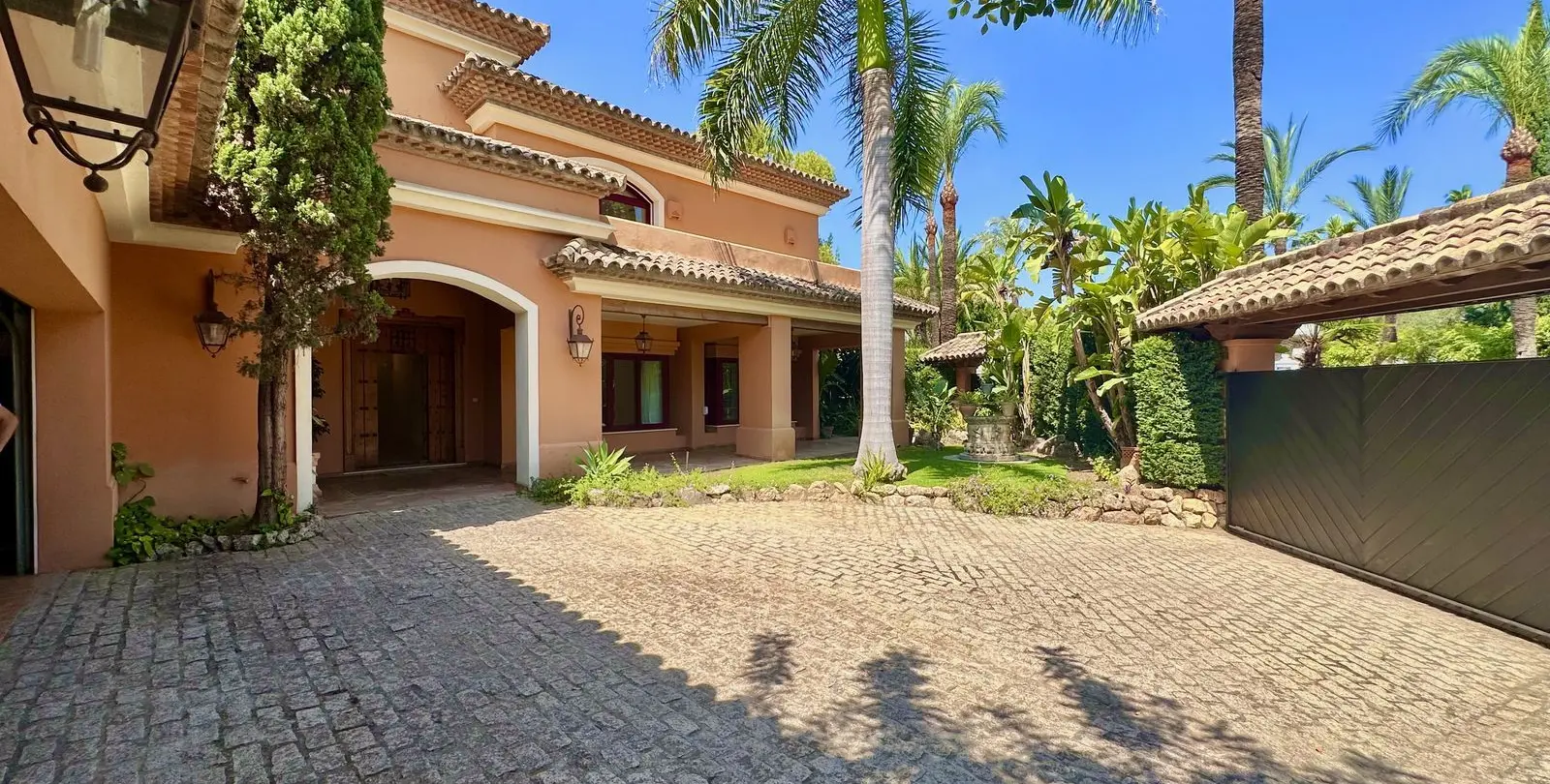 Venta de villa independiente en The Golden Mile 76