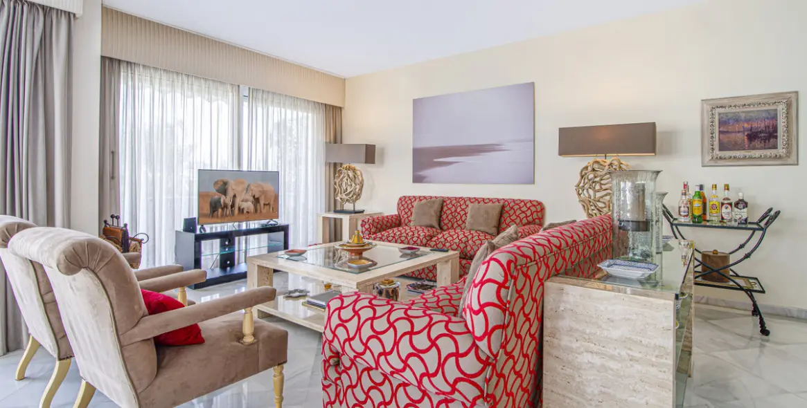Sale of penthouse in Puerto Banús 4