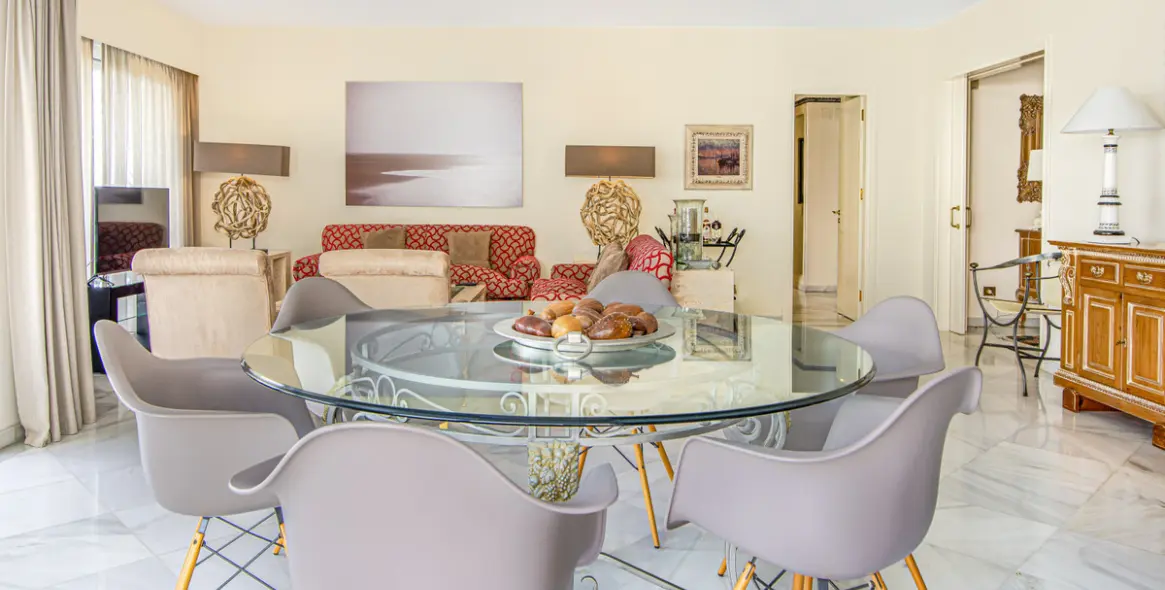 Sale of penthouse in Puerto Banús 6
