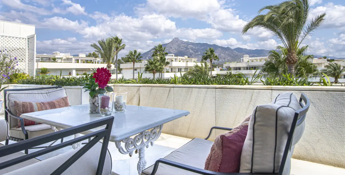 Sale of penthouse in Puerto Banús 7