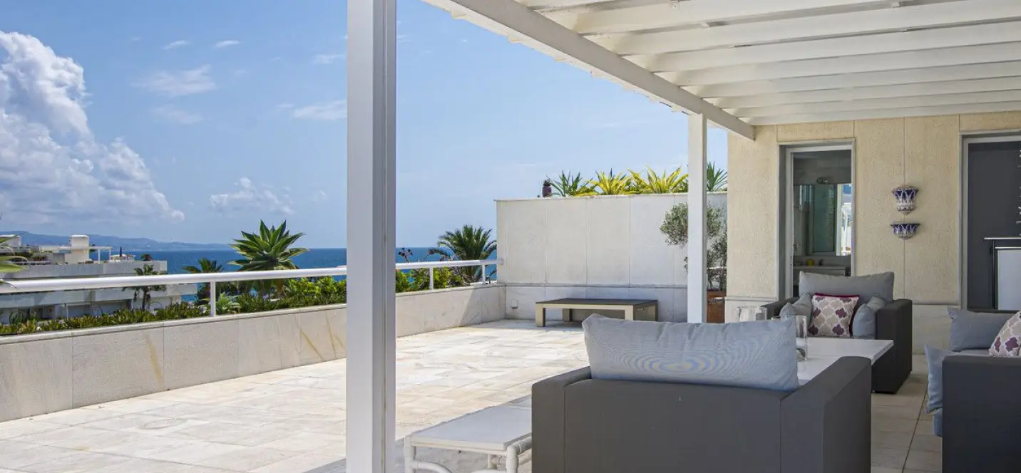 Sale of penthouse in Puerto Banús 2