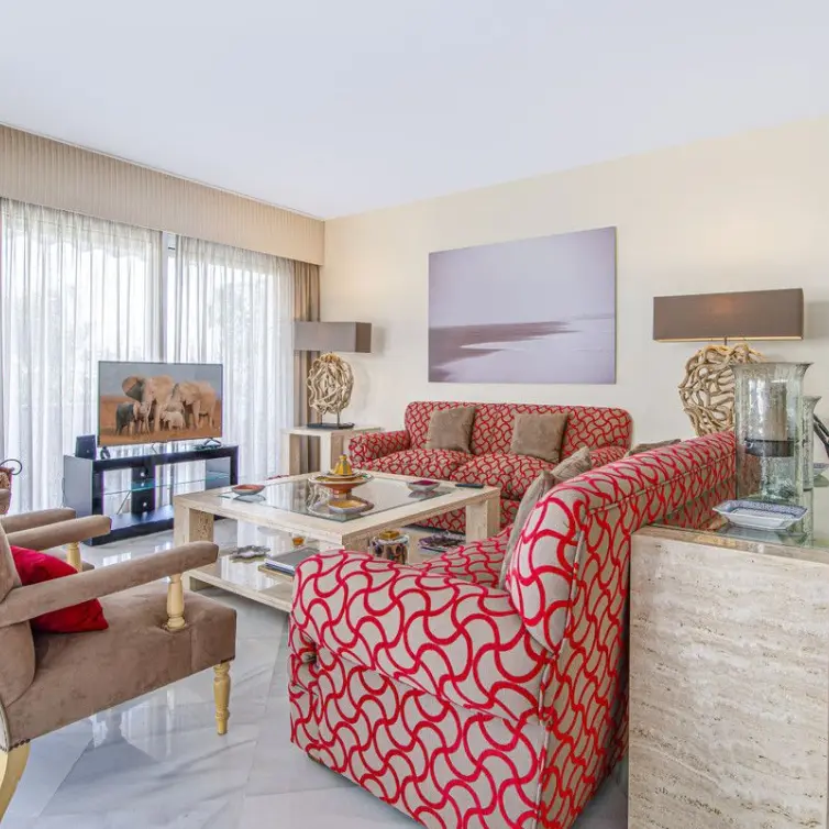 Sale of penthouse in Puerto Banús