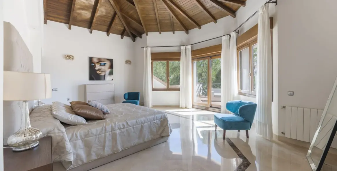 Long-term rent of detached villa in Nueva Andalucía 7