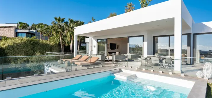 Sale of detached villa in Benahavís 0