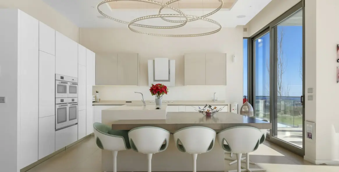 Sale of detached villa in Benahavís 6