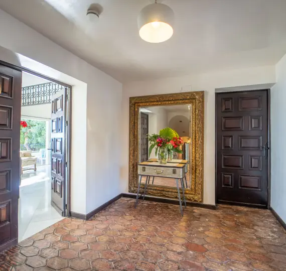 Detached villa R4867123