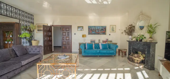 Detached villa R4867123 3