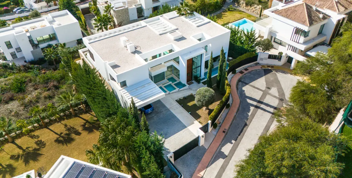 Sale of detached villa in Benahavís 9