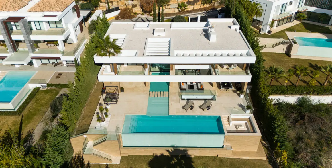 Sale of detached villa in Benahavís 48