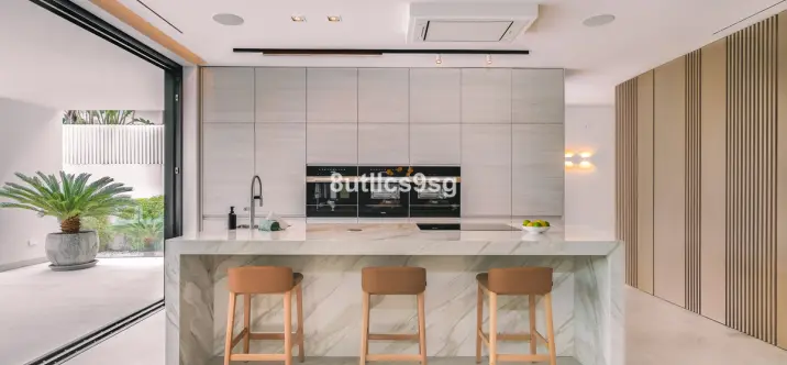 Sale of detached villa in Nueva Andalucía 3