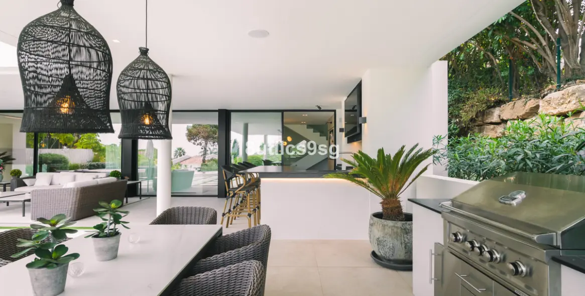 Sale of detached villa in Nueva Andalucía 14