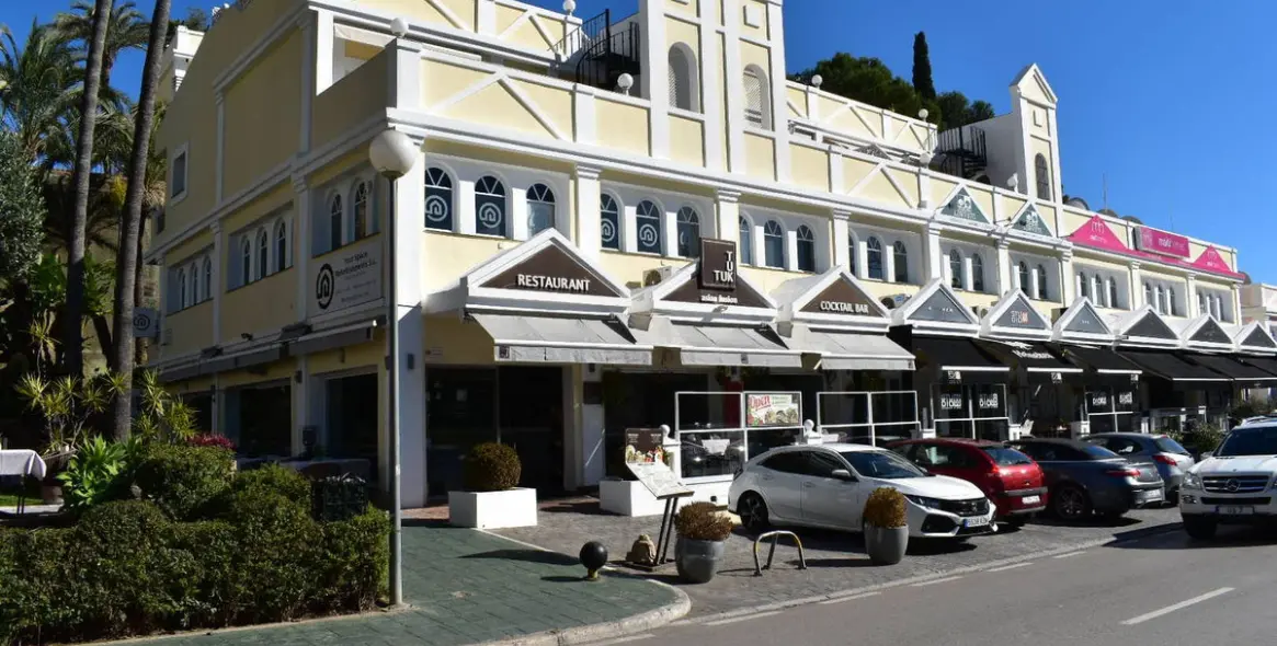 Продажа бара в Aloha 5