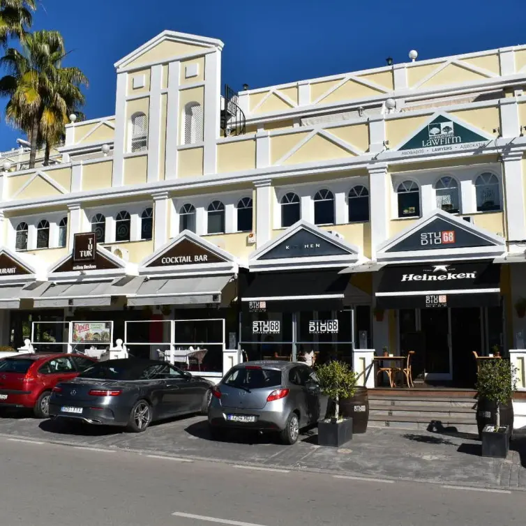 Sale of bar in Aloha