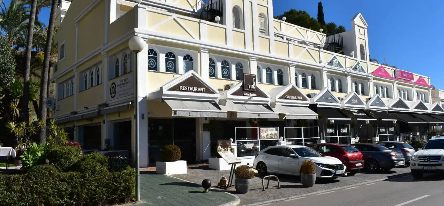 Sale of bar in Aloha 4