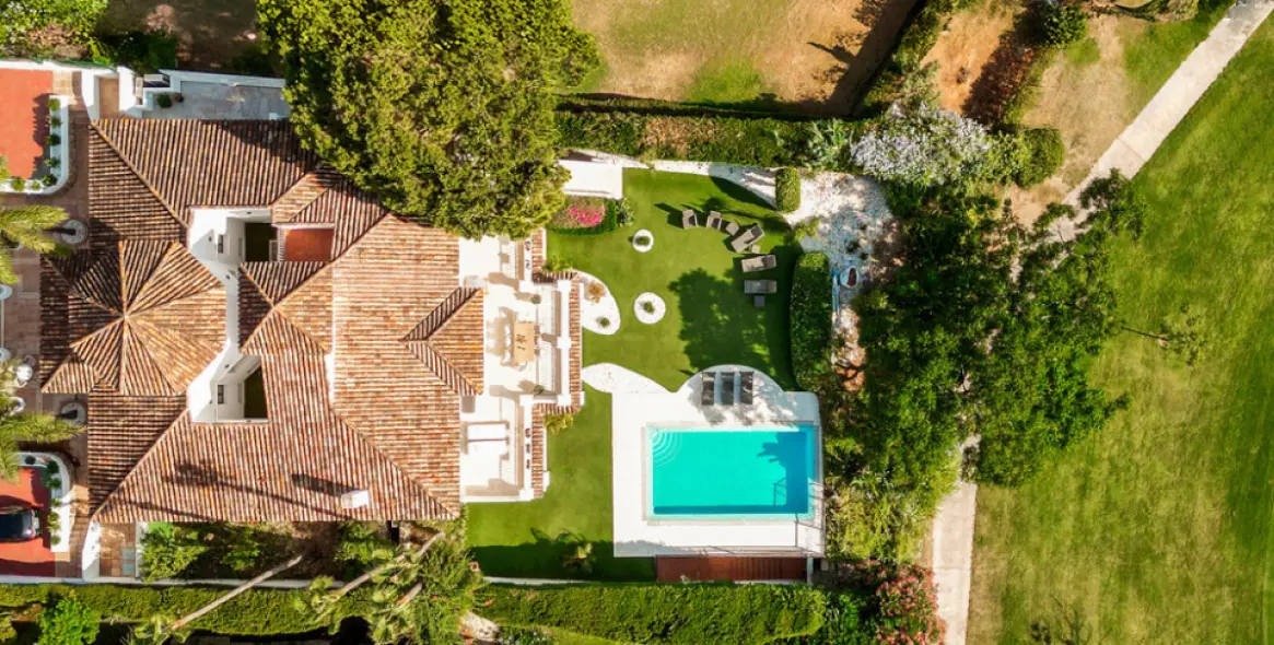 Продажа  отдельно стоящей виллы в Nueva Andalucía (район Aloha) 6