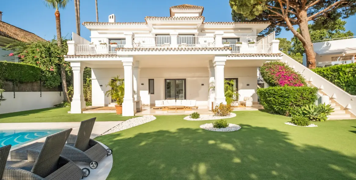 Продажа  отдельно стоящей виллы в Nueva Andalucía (район Aloha) 18