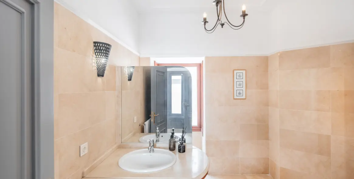 Sale of detached villa in Aloha 36