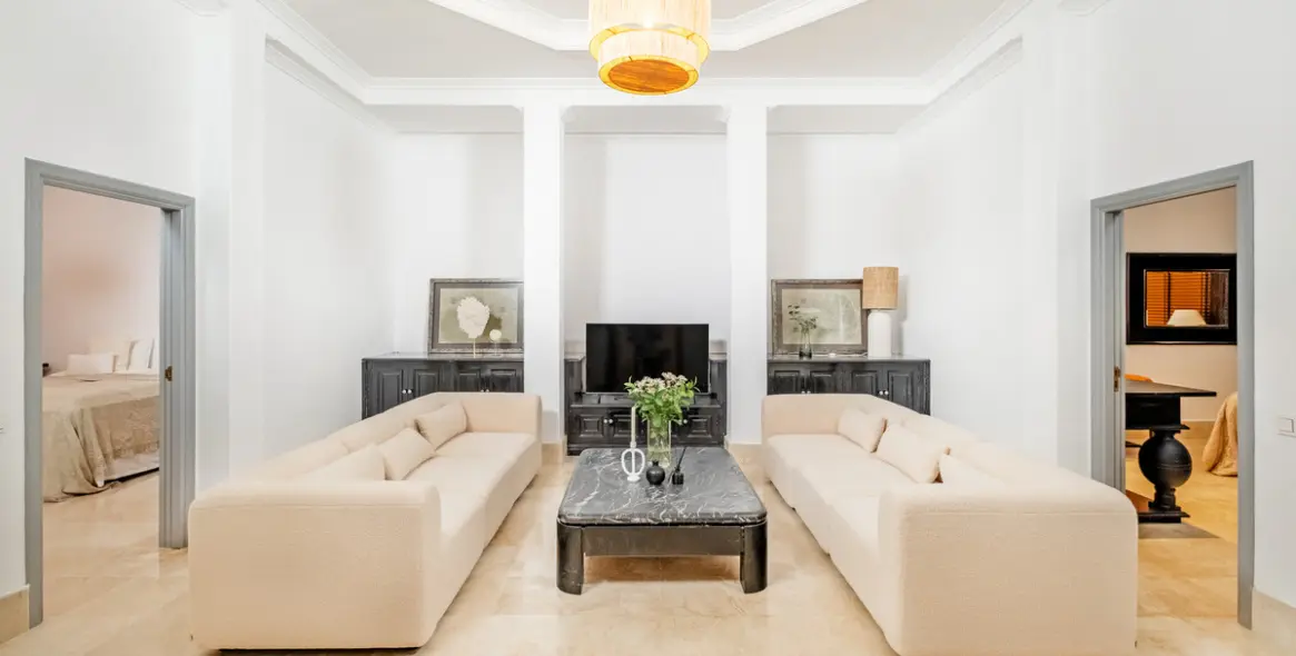 Sale of detached villa in Aloha 39