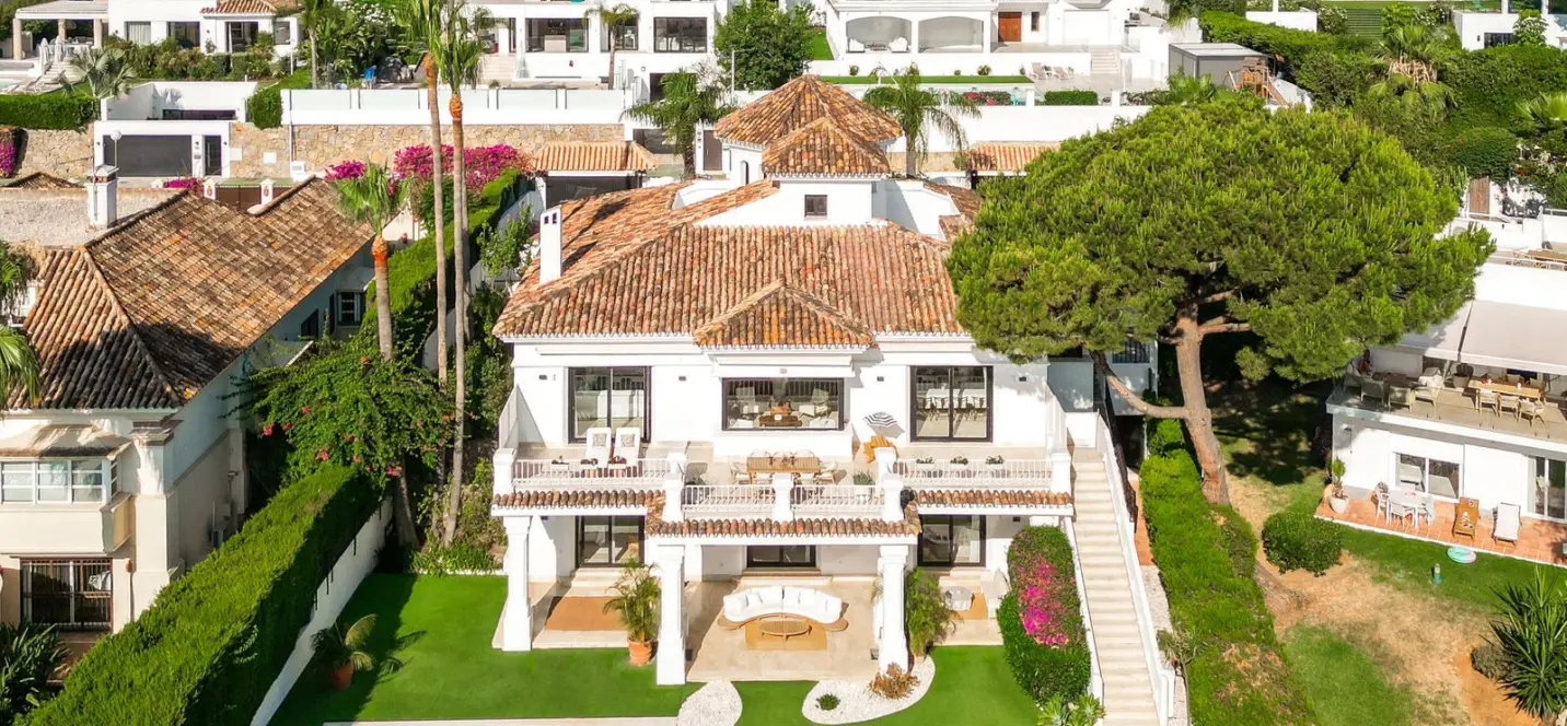 Venta de villa independiente en Aloha 3