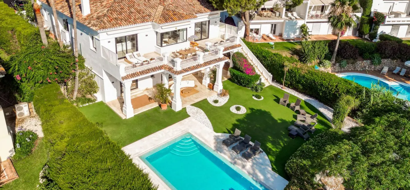Venta de villa independiente en Aloha 4
