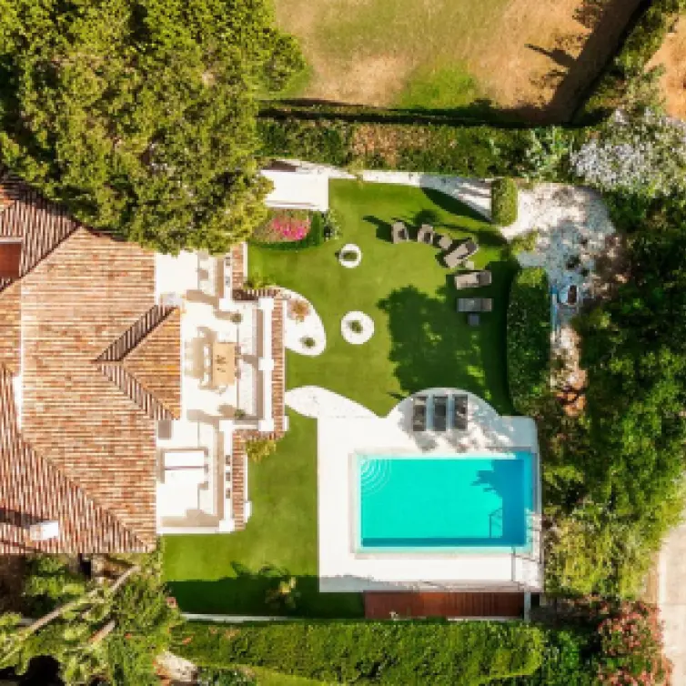Venta de villa independiente en Aloha