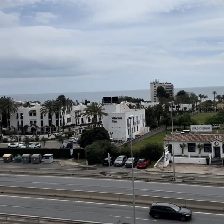 Sale of apartment complex in Cancelada