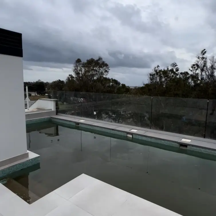 Sale of apartment complex in Cancelada