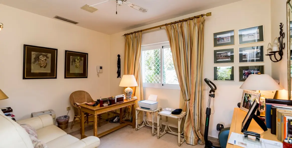 Sale of detached villa in Marbella 15