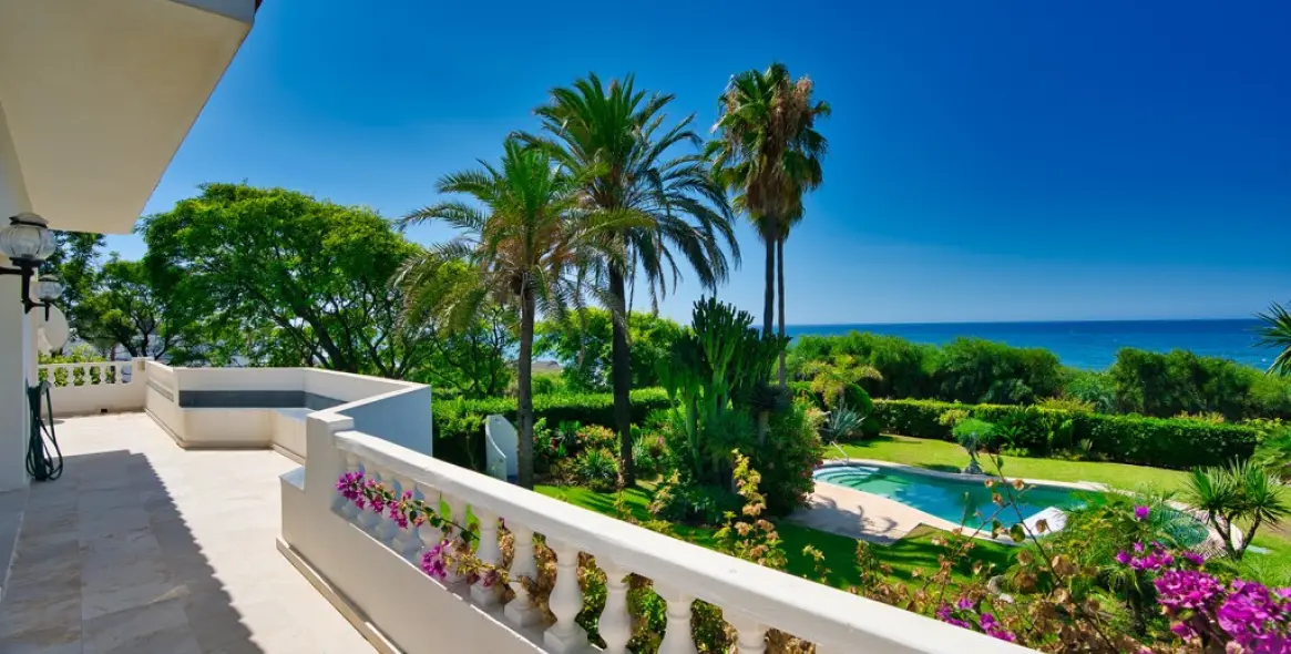 Sale of detached villa in Marbella 22