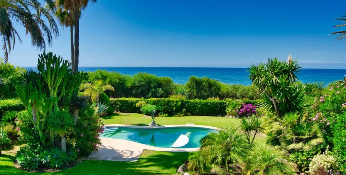 Sale of detached villa in Marbella 36