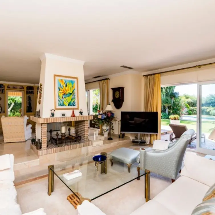 Venta de villa independiente en Marbella