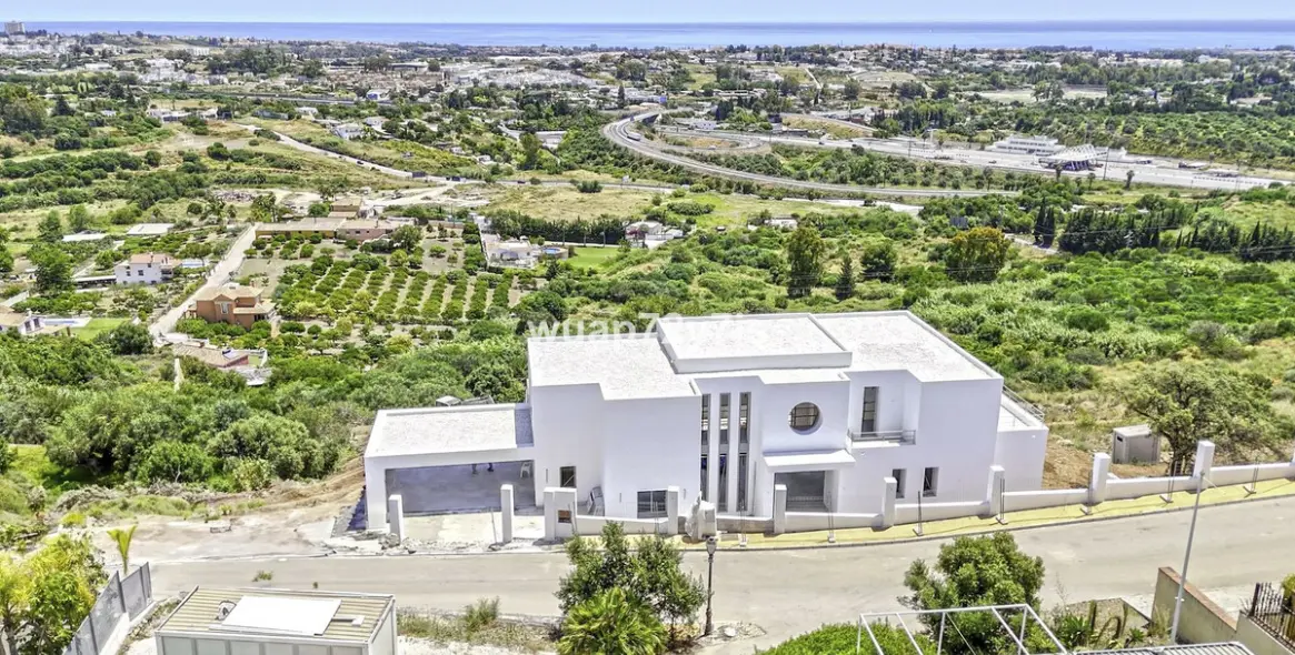 Sale of detached villa in Benahavís 3