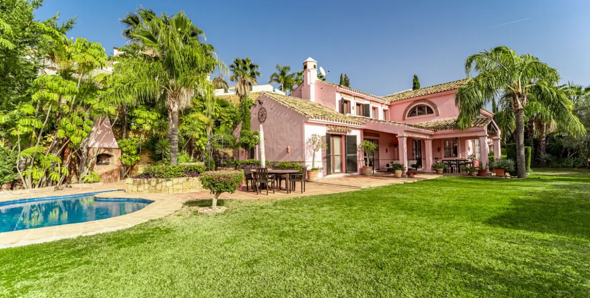 Sale of detached villa in Benahavís 4