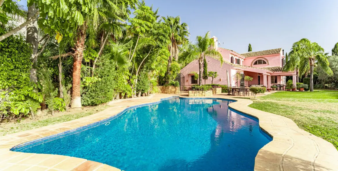 Sale of detached villa in Benahavís 6