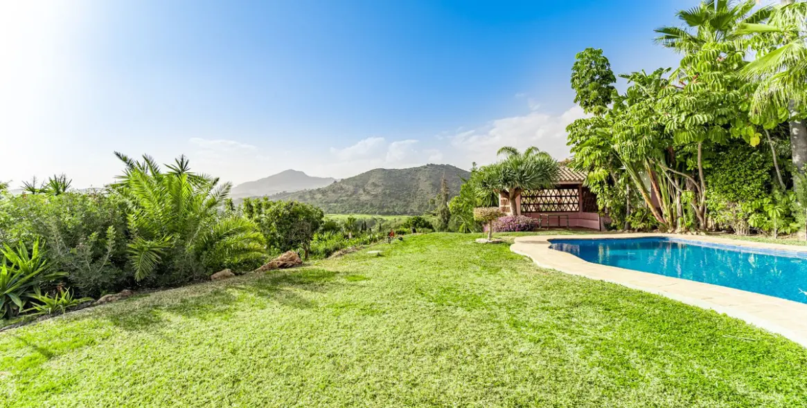 Sale of detached villa in Benahavís 7